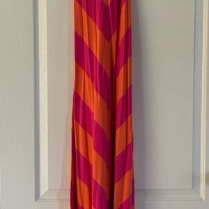 Bold Pink and Orange Chevron Maxi dress with a crisscross back Gap XS NWOT